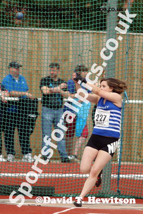 Girls under-15s hammer, Northern Under-13s, U-15s and 17s Championships. Photo: David T. Hewitson/Sports for All Pics
